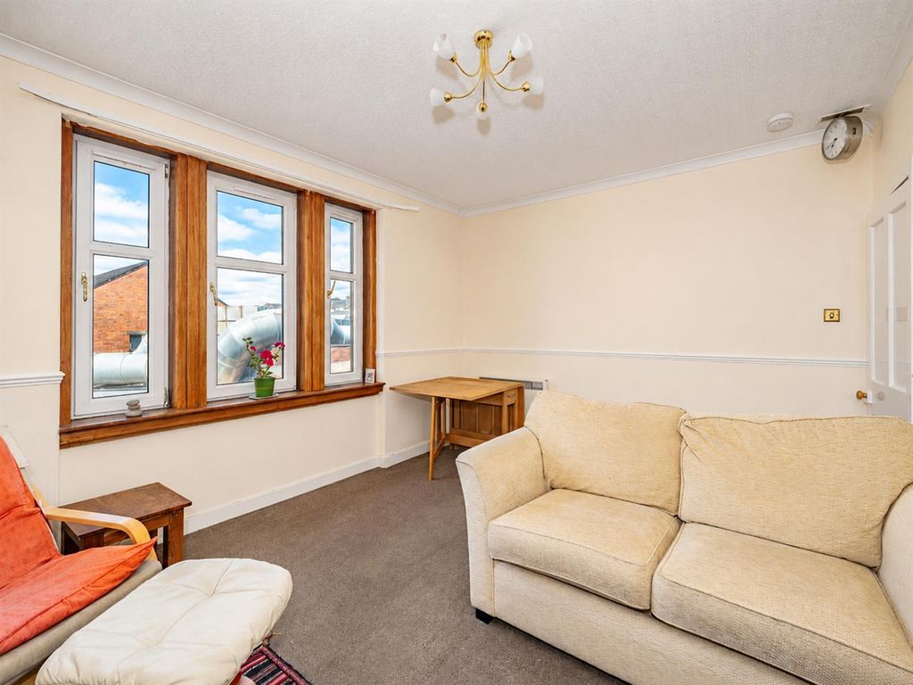 Property photo 3 of 14 2L 1 Morgan Place Dundee-3.Jpg