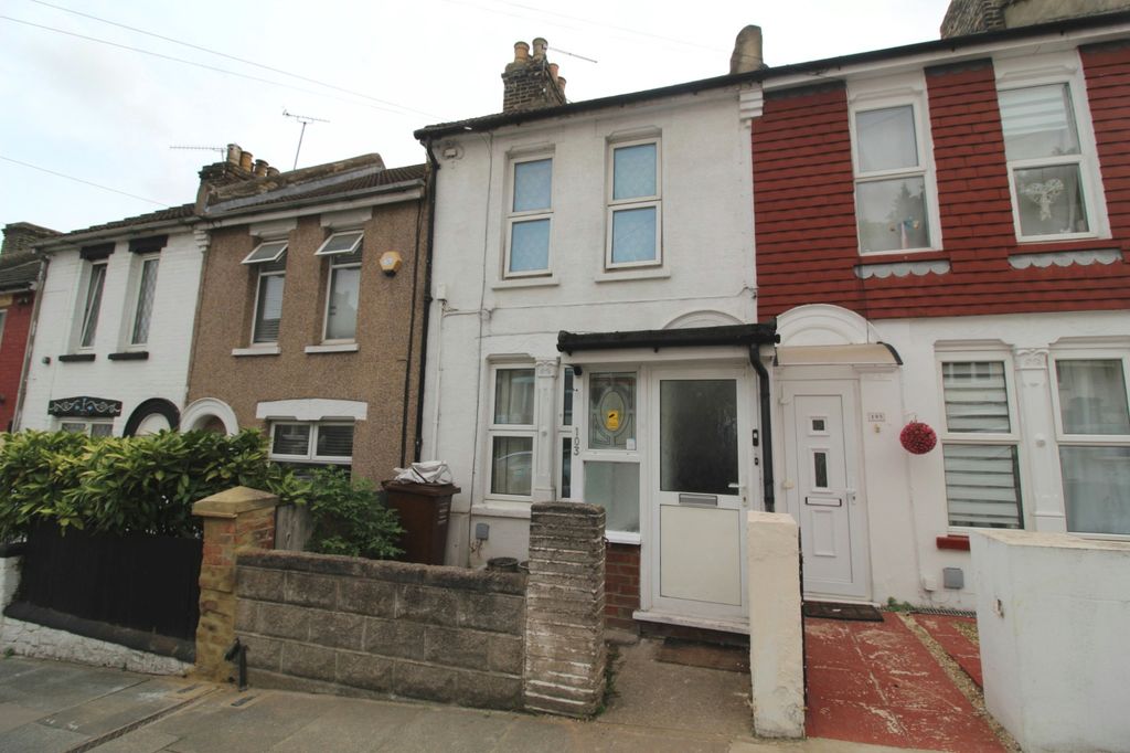 Property photo 1 of 11