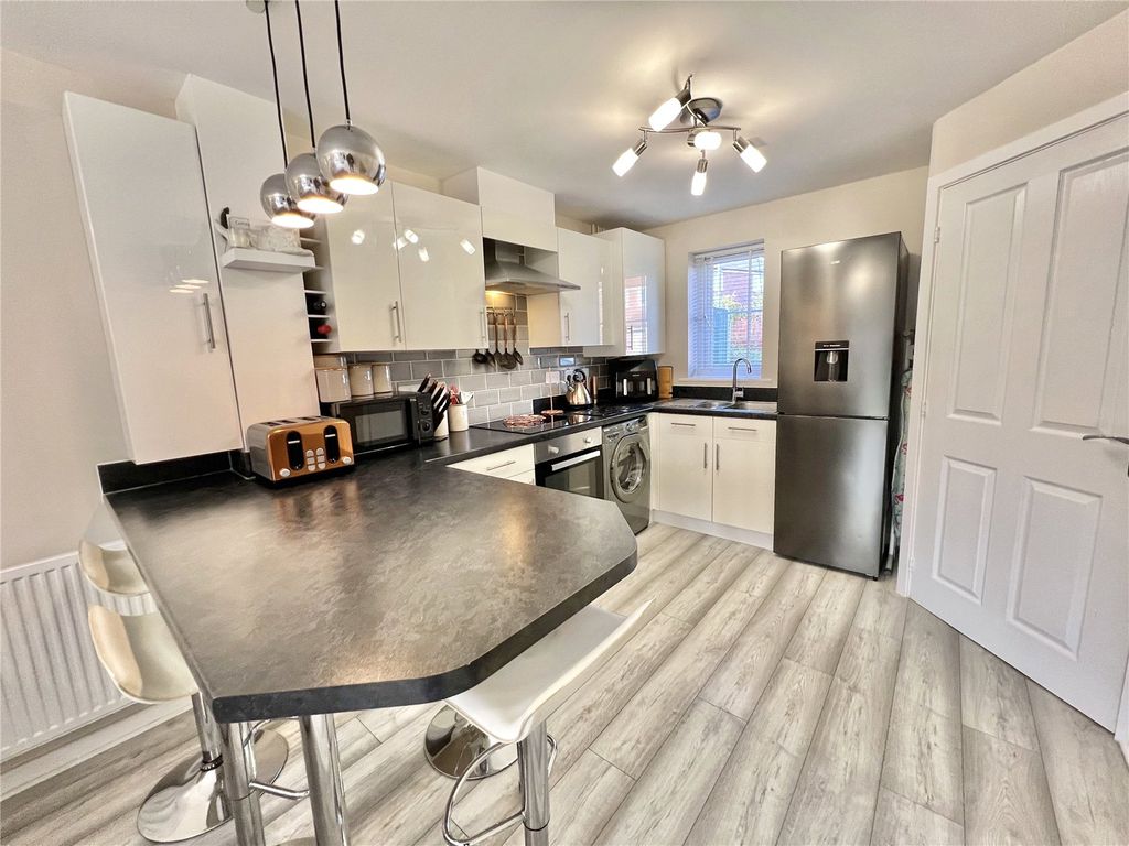 Property photo 3 of 11 Picture No. 05