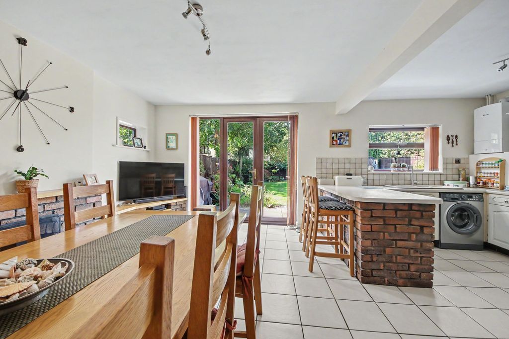 Property photo 2 of 15