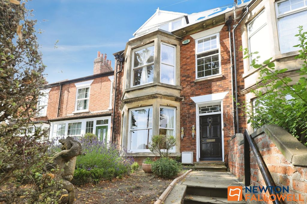 Property photo 1 of 23