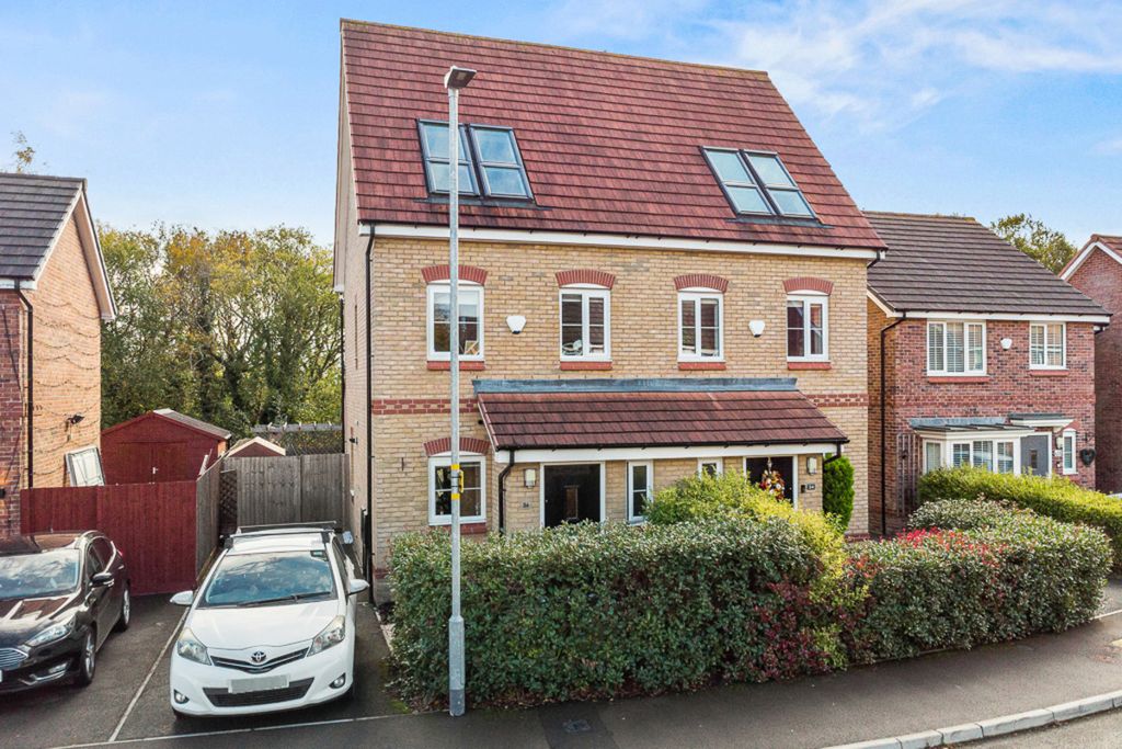 Property photo 1 of 18