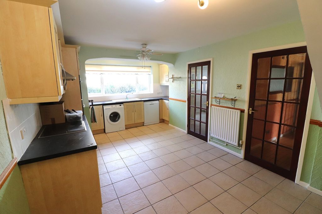 Property photo 3 of 14 Picture No. 02