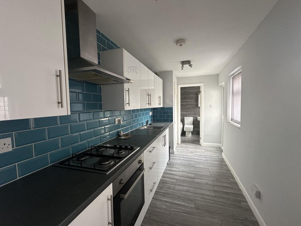 Property photo 2 of 3 Kitchen