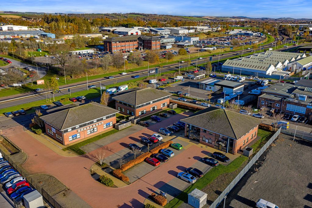 Property photo 3 of 8 Photo 5