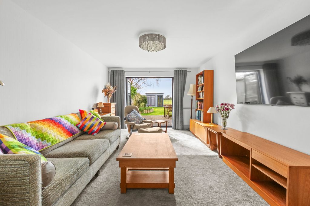 Property photo 3 of 14