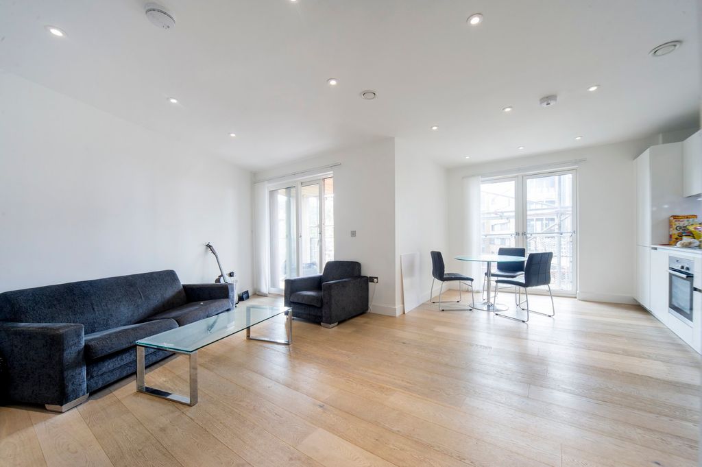 Property photo 1 of 11
