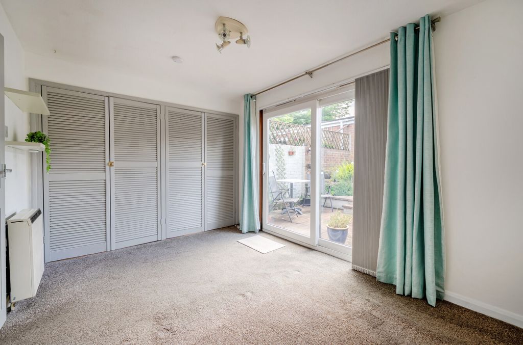 Property photo 3 of 18 1457823-11-6A076F...