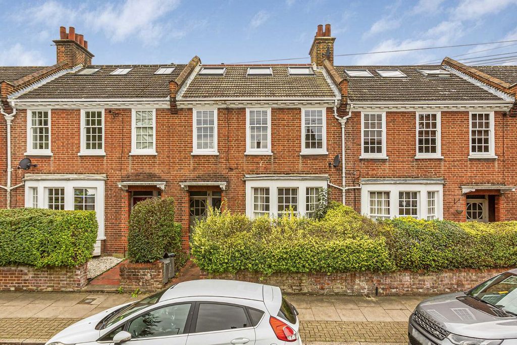 Property photo 1 of 10