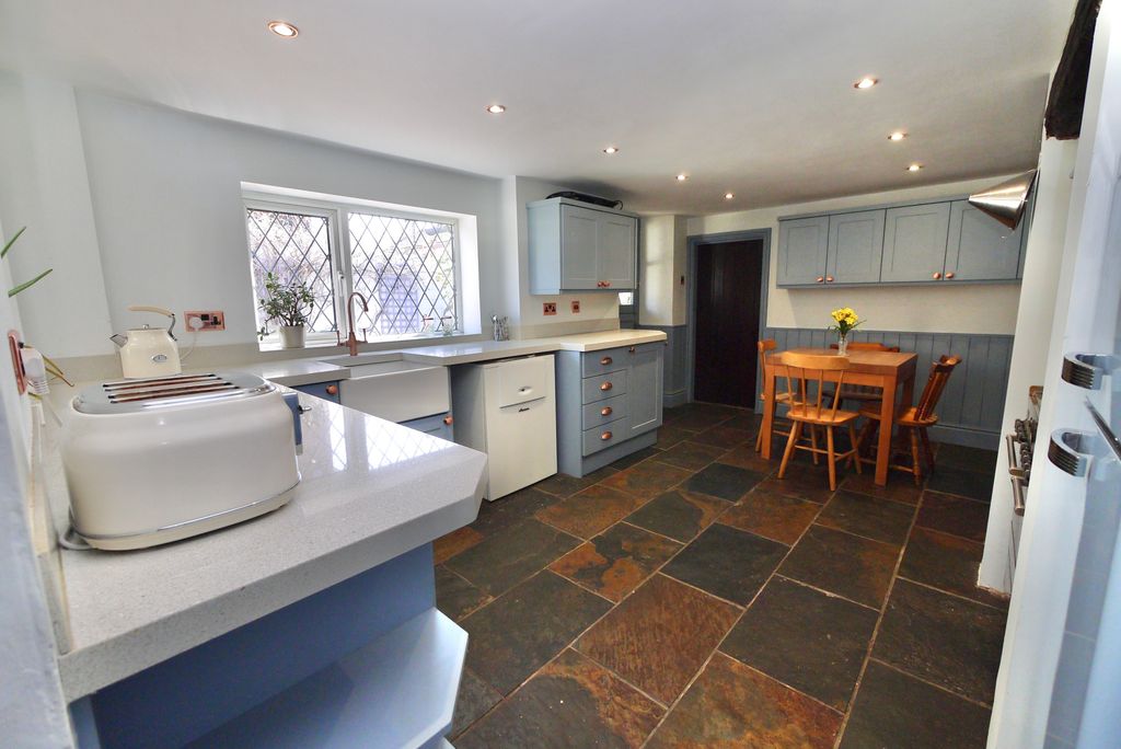 Property photo 3 of 34 10