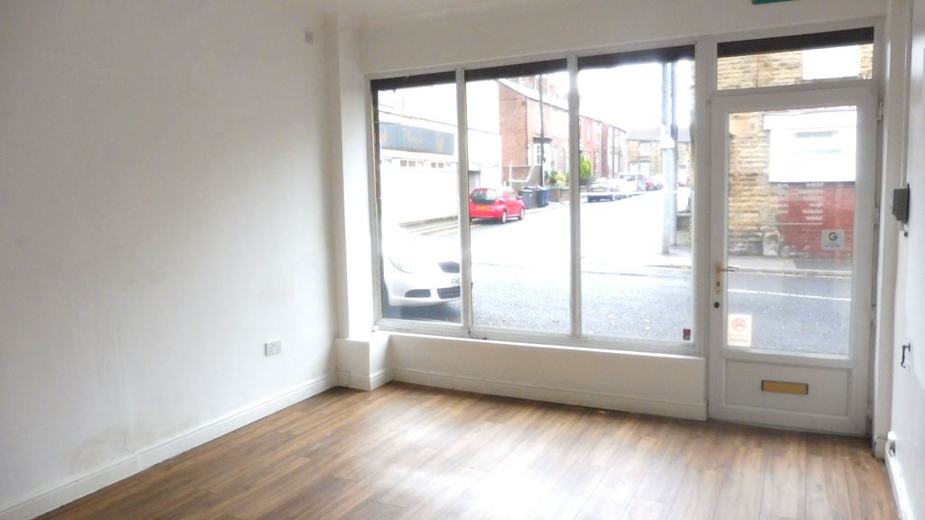 Property photo 2 of 14 Shop Floor