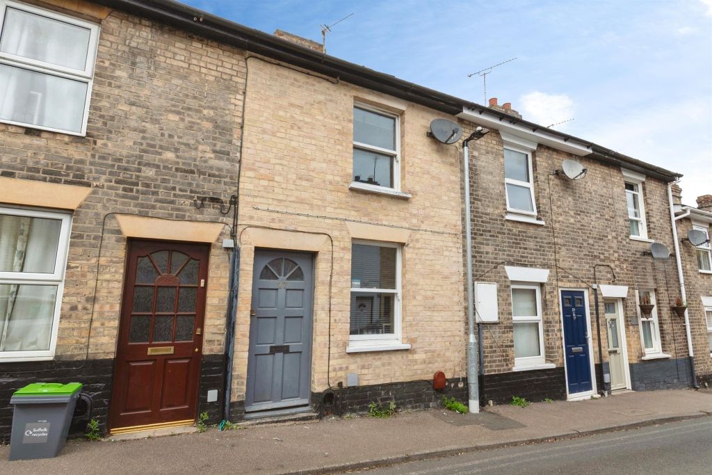 Property photo 1 of 12