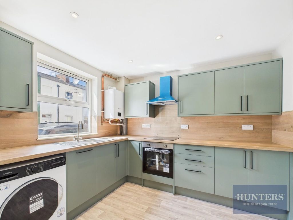 Property photo 1 of 13 Kitchen