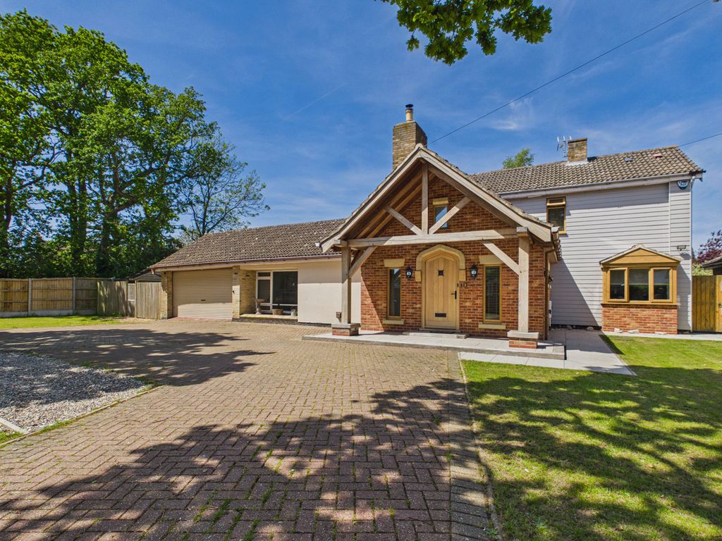 Property photo 2 of 31
