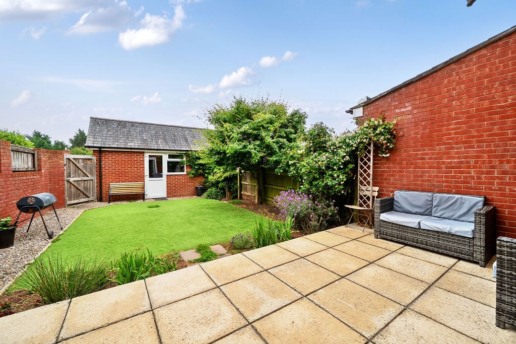 Property photo 2 of 26