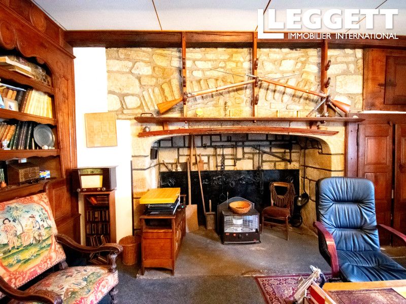 Property photo 2 of 10