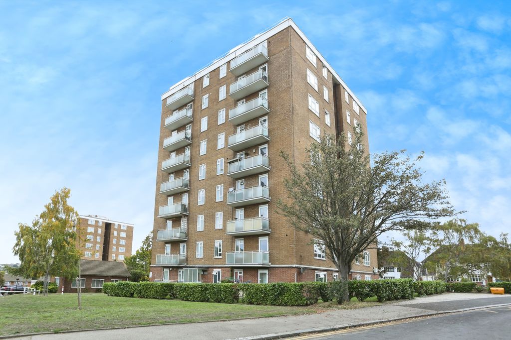 Property photo 1 of 14