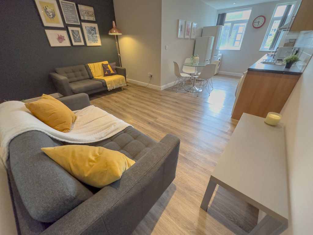 Property photo 1 of 12 12