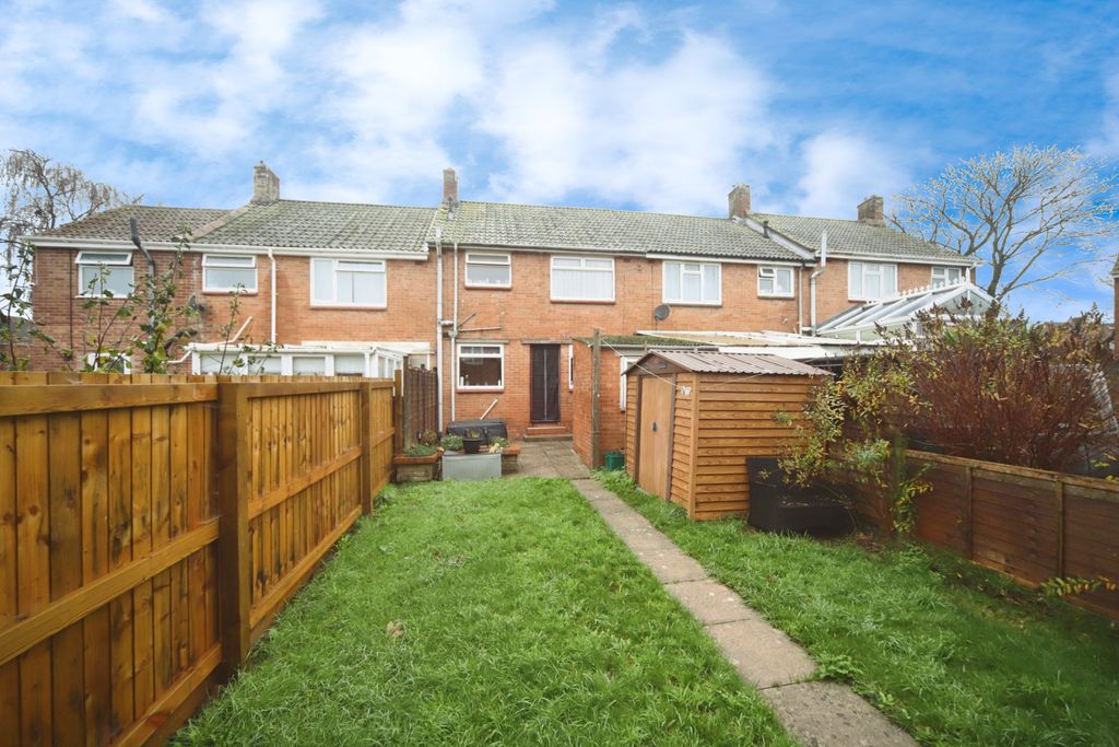 Property photo 2 of 13