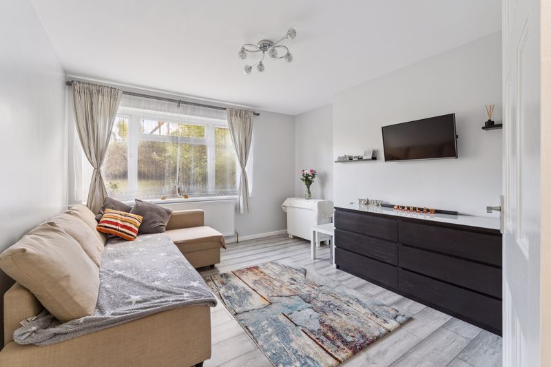 Property photo 2 of 11 Photo 11