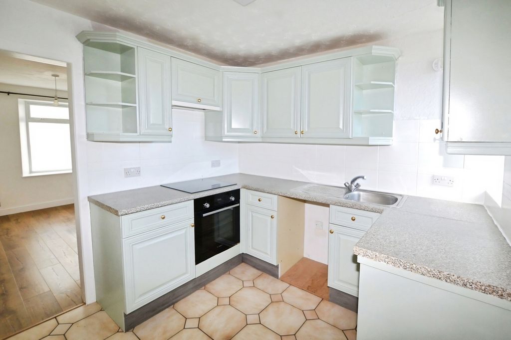 Property photo 2 of 10 Pbox-Img.Jpg