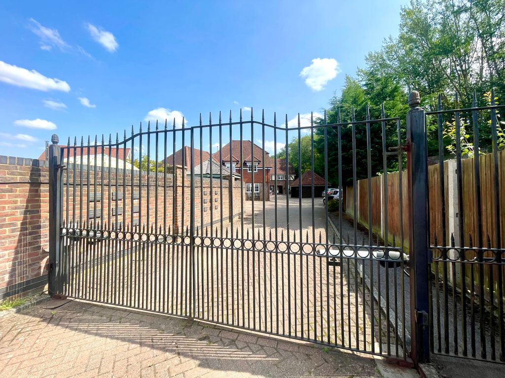Property photo 3 of 38 Gated Entrance