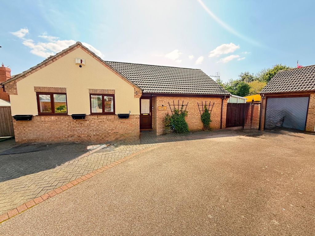 Property photo 1 of 22