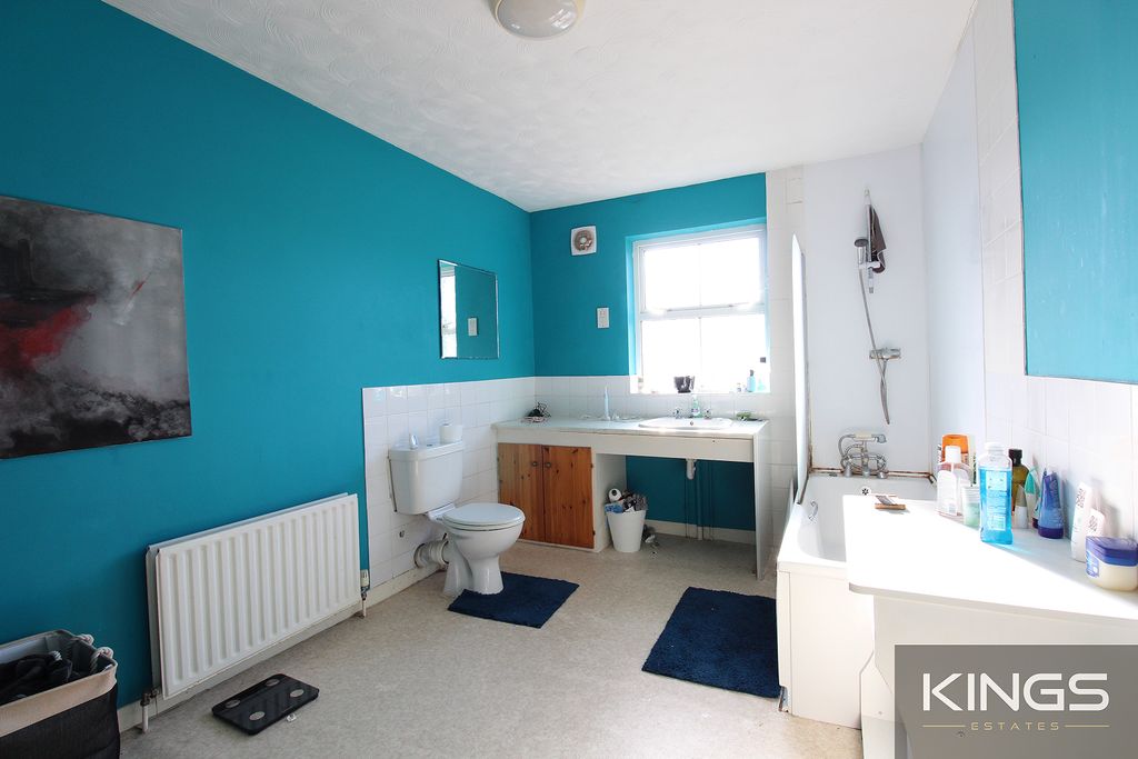 Property photo 3 of 9