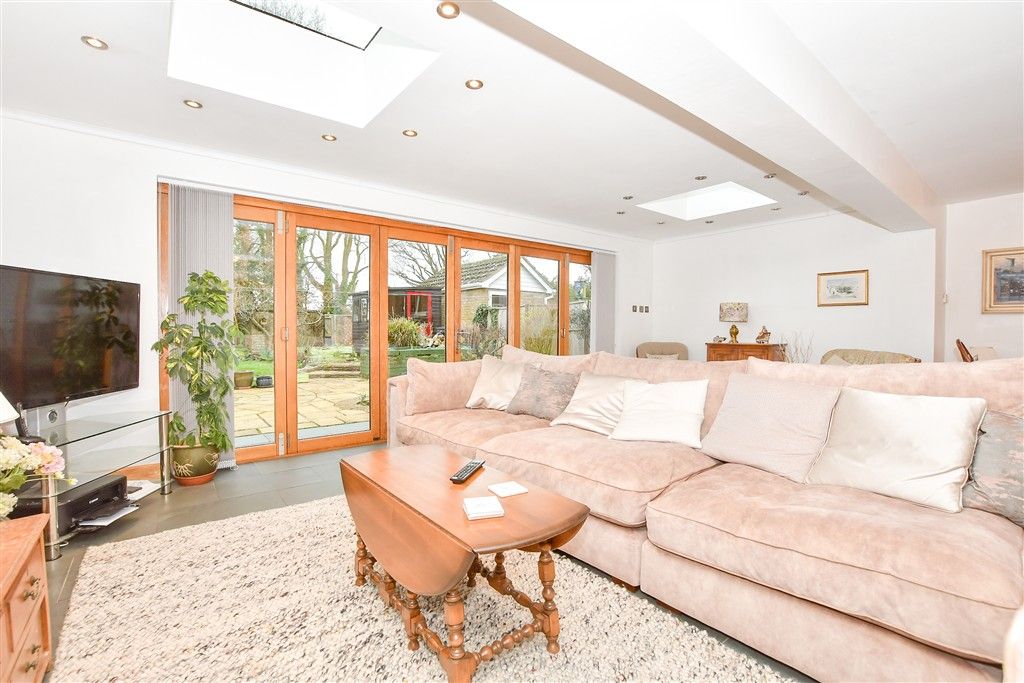 Property photo 3 of 15 Lounge/Dining Area