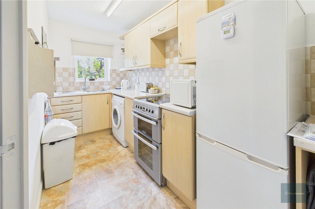 Property photo 2 of 10 Picture No. 05