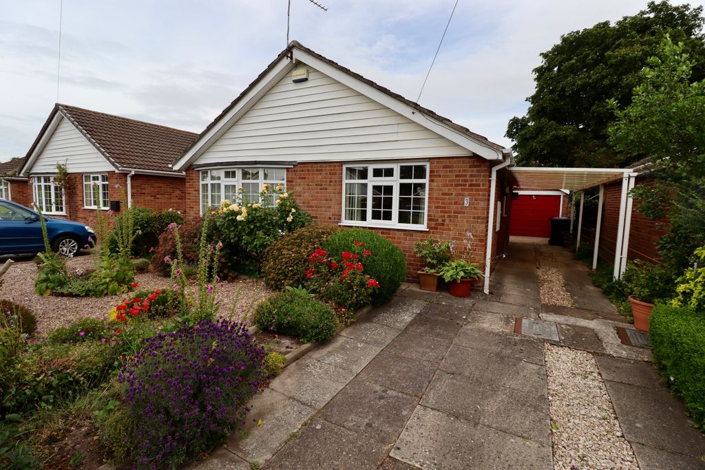 Drax Court, Middle Rasen LN8, 2 bed detached bungalow for sale, £ ...