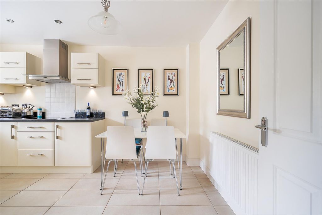 Property photo 3 of 16 1513509-4-6A96B33c78Fa7-Arw-1.Jpg