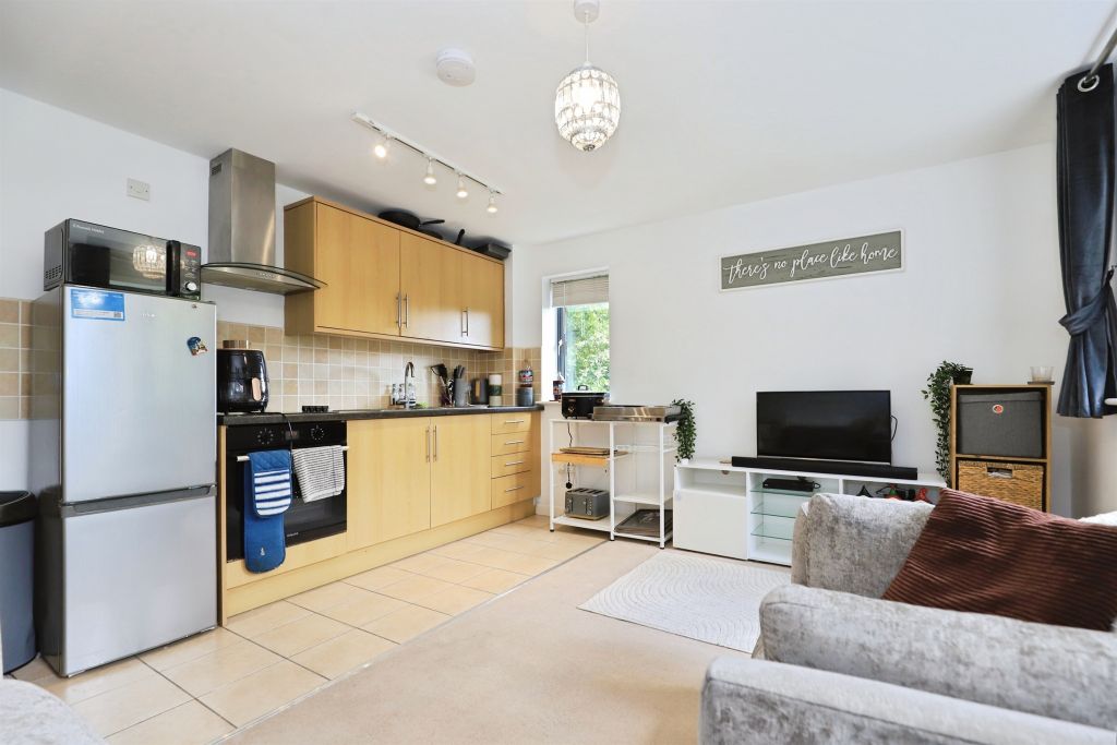 Property photo 2 of 16
