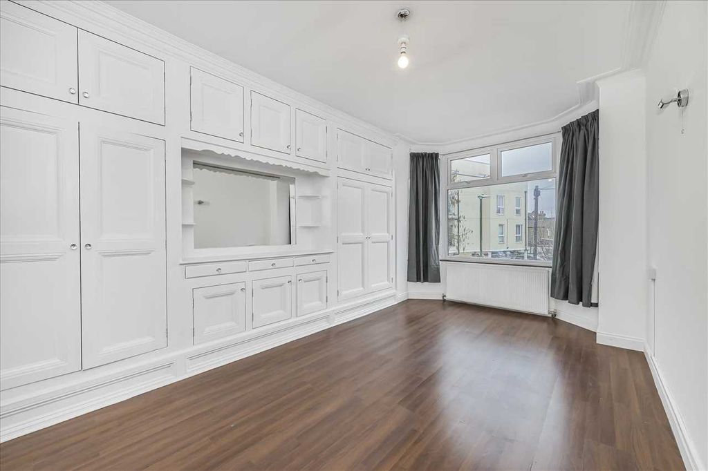 Property photo 2 of 9 Bedroom 2