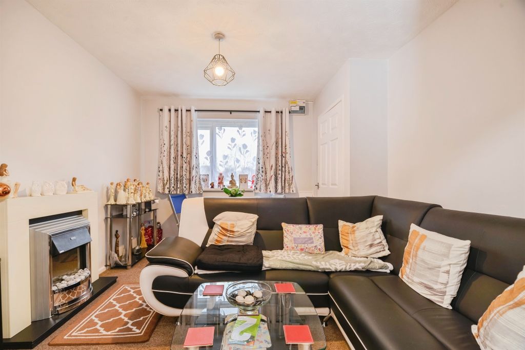 Property photo 3 of 16