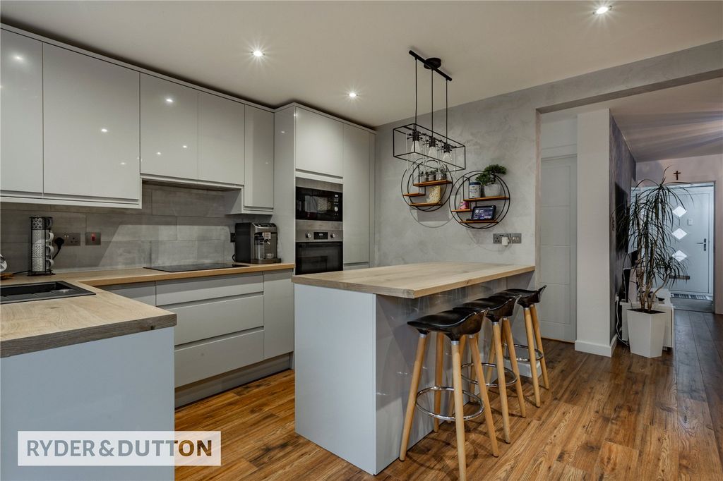 Property photo 2 of 24 Picture No. 56