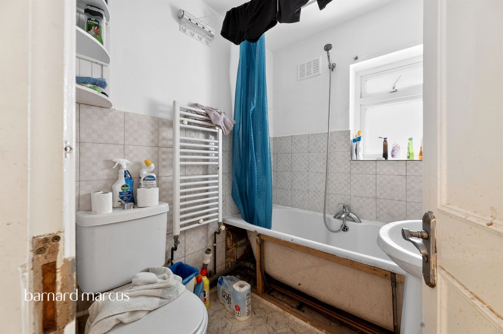 Property photo 3 of 20