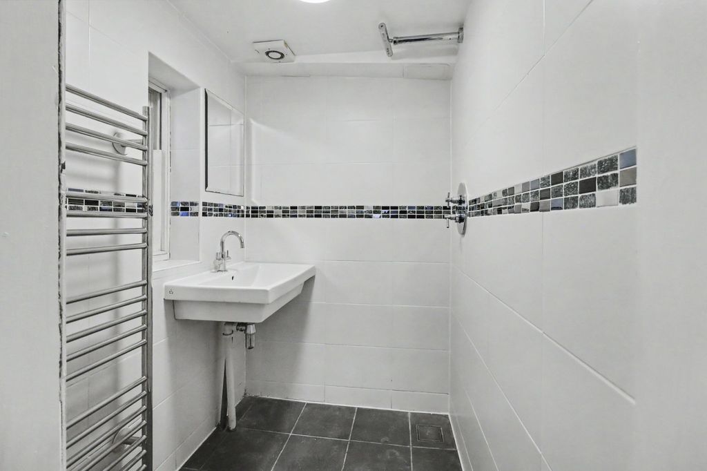 Additional image 11 of 5 bed detached house for saleVine Road, East Molesey KT8