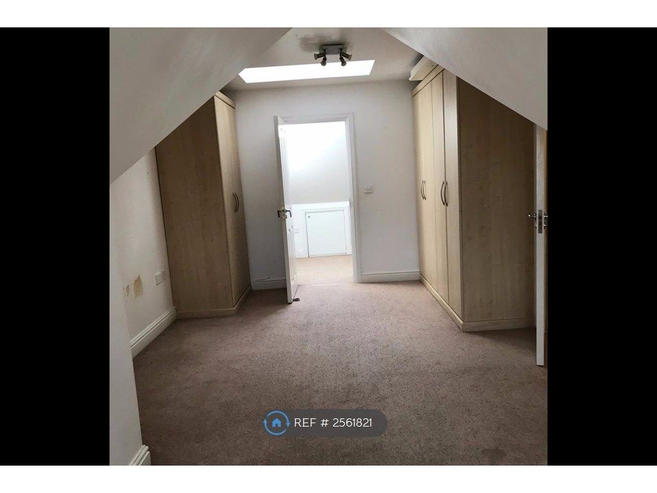 Property photo 2 of 12 2nd Floor Double Bedroom