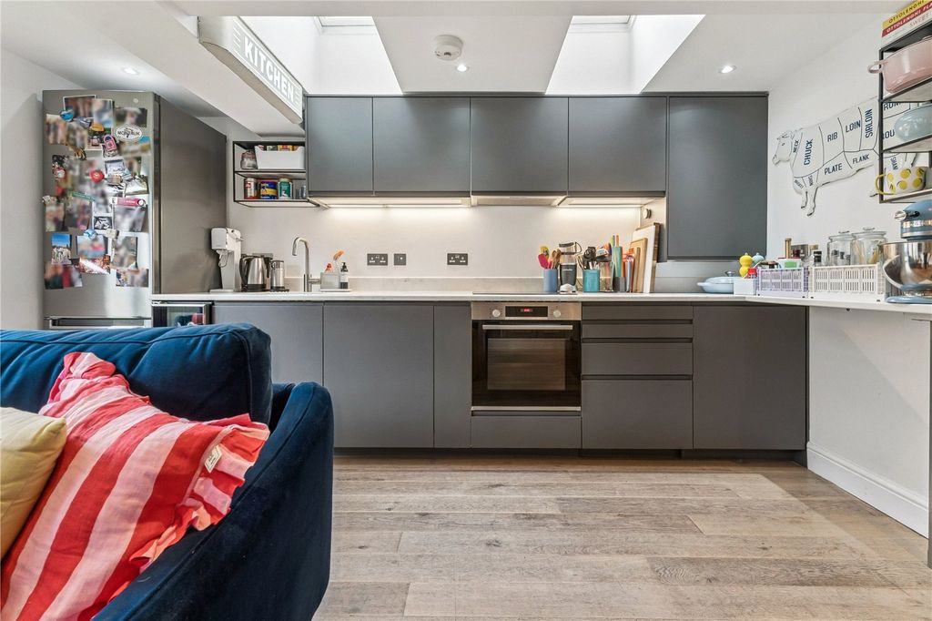 Property photo 2 of 9 Picture No. 06