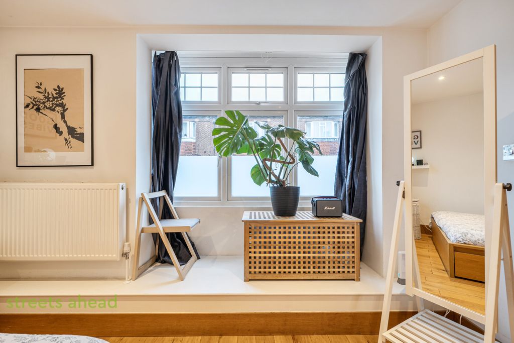 Property photo 3 of 18 88Fcd22d-892c-48B...