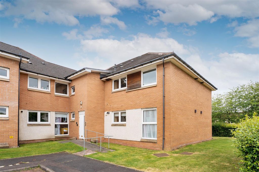 Property photo 1 of 18 61Kingcrt-18.Jpg