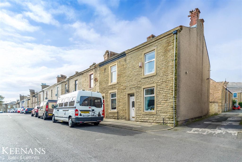 Property photo 1 of 16 Dsc02132.Png