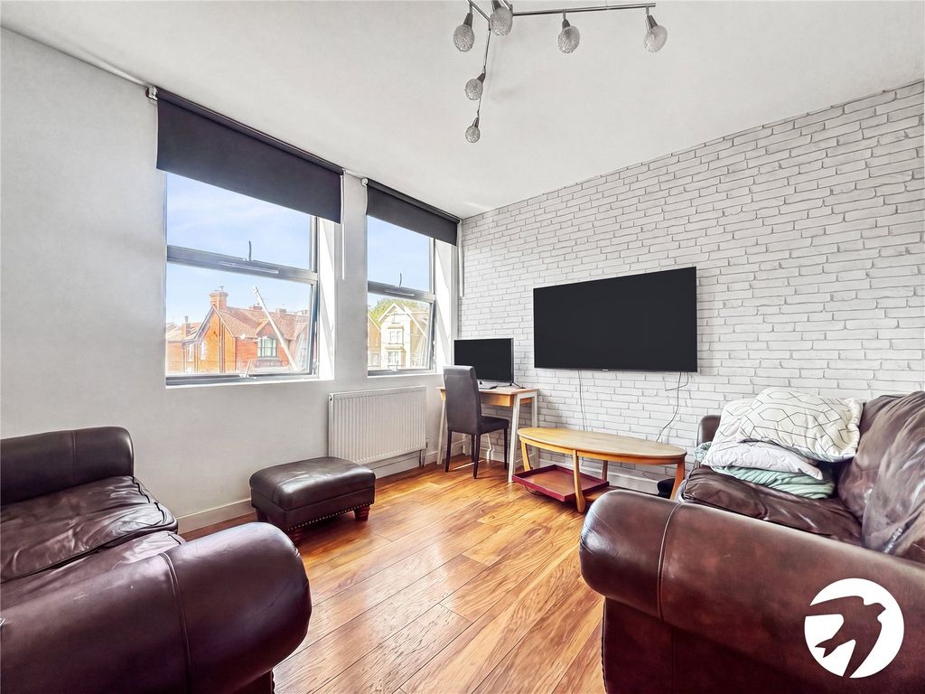 Property photo 2 of 7 Picture No. 05