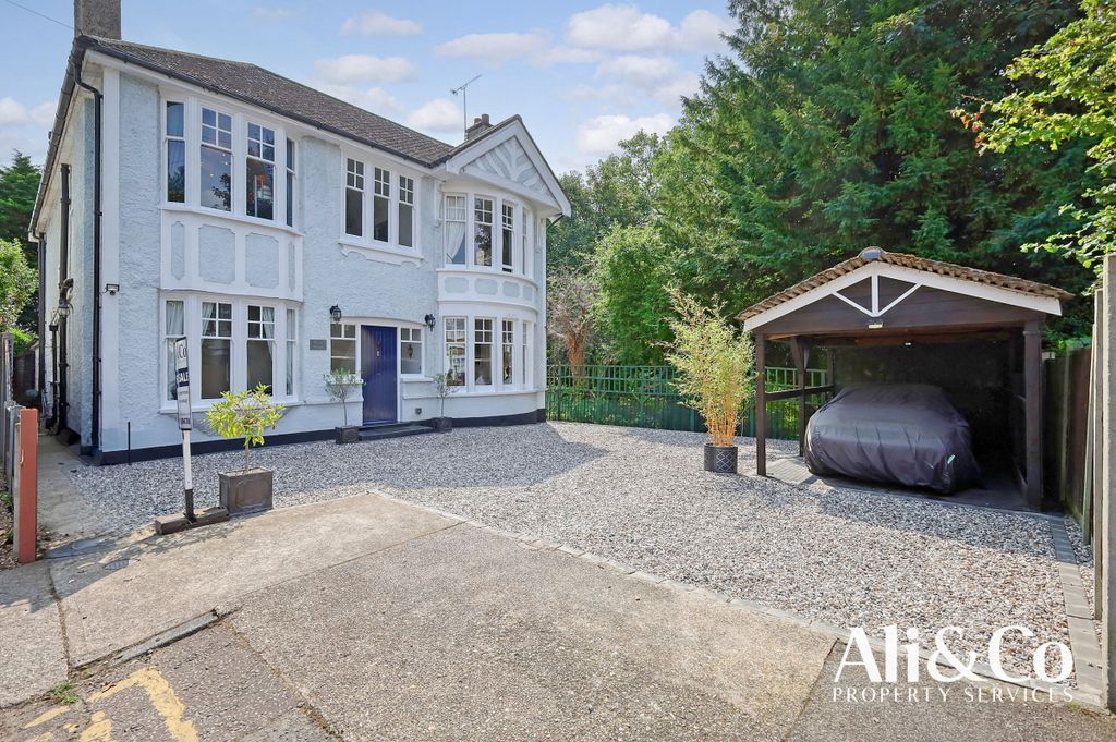 Property photo 1 of 31