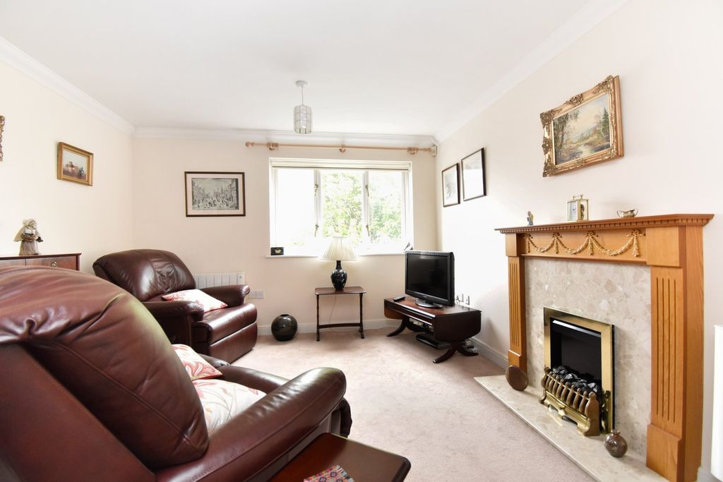 Property photo 3 of 13
