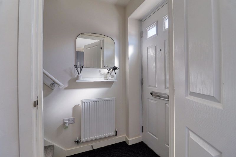 Property photo 2 of 18 Entrance