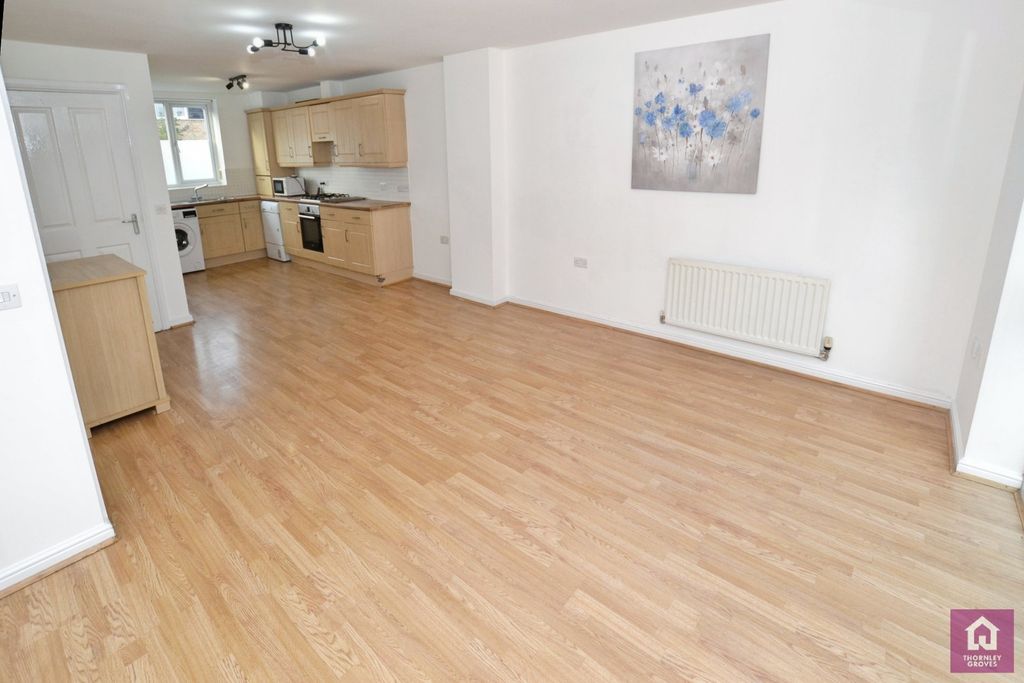 Property photo 2 of 11 Picture No. 43