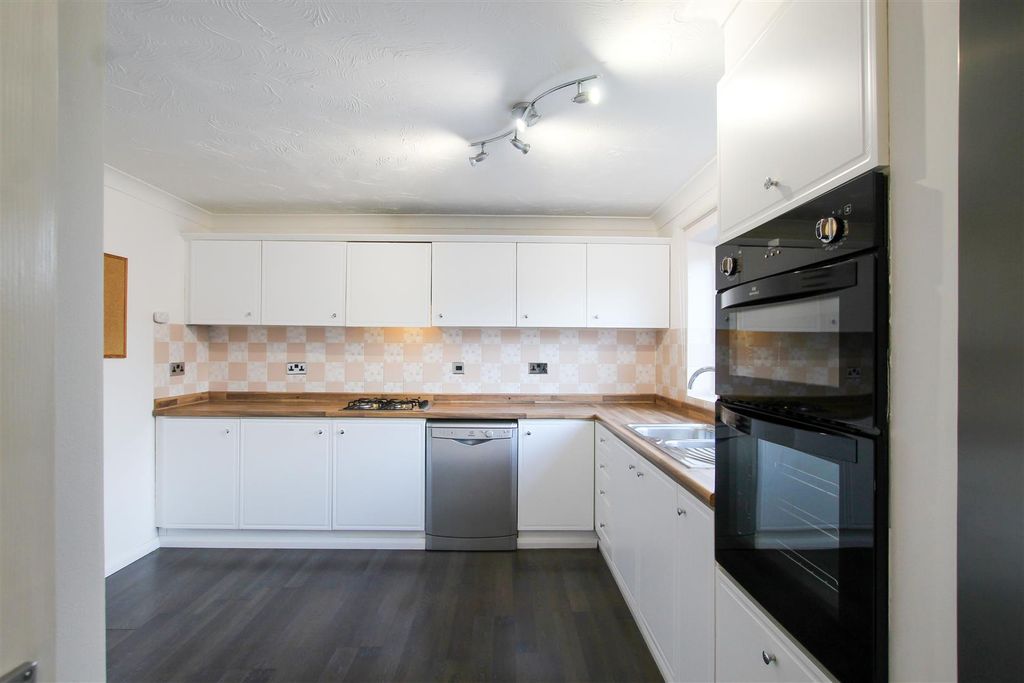 Property photo 3 of 12 Img_6285.Jpg