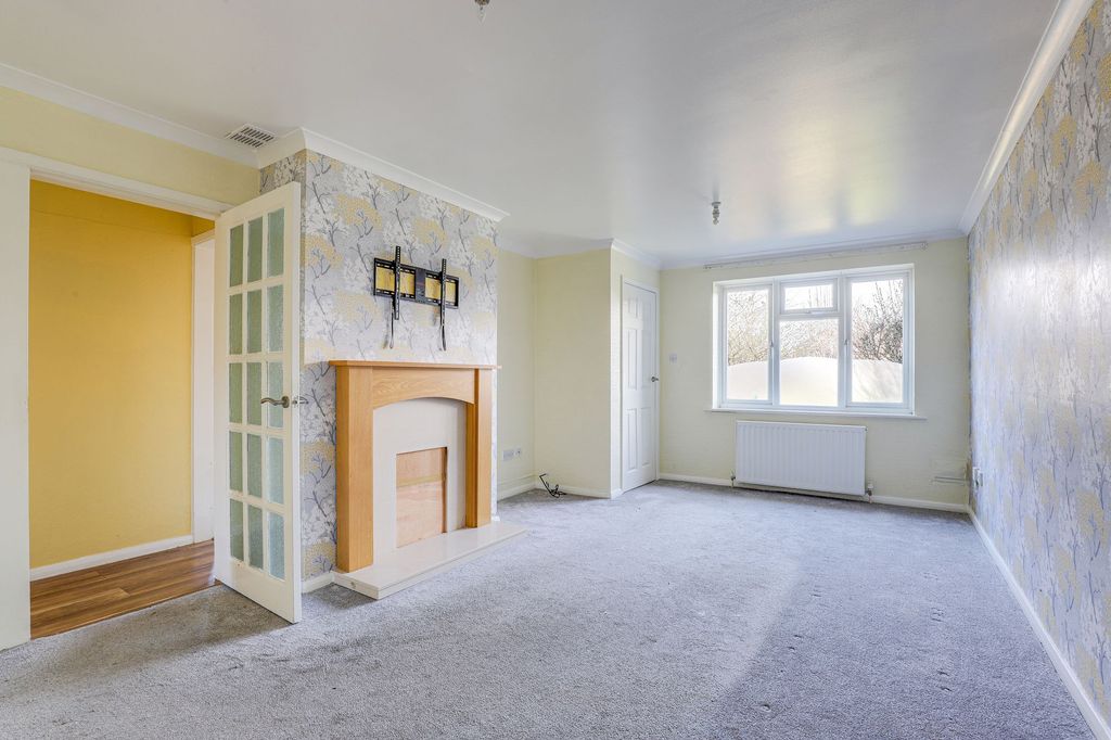 Property photo 2 of 22